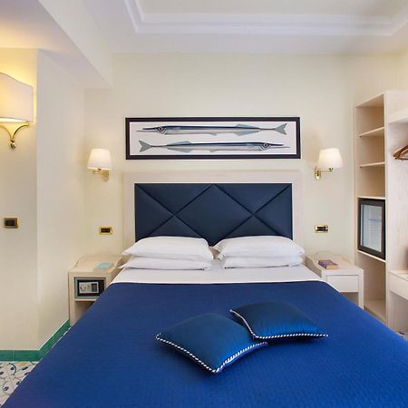 Hotel Del Mare Sorrento Phòng bức ảnh